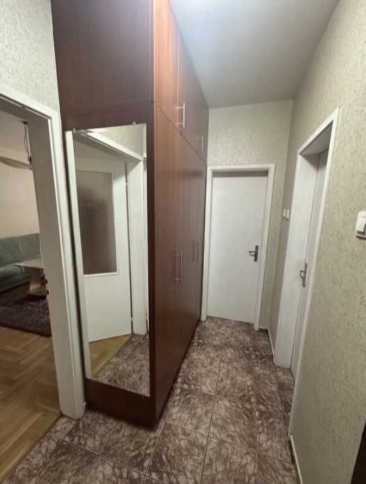 Дава се под наем Тристаен апартамент в София, Център - 110 кв.м за 700 € - Снимка #8