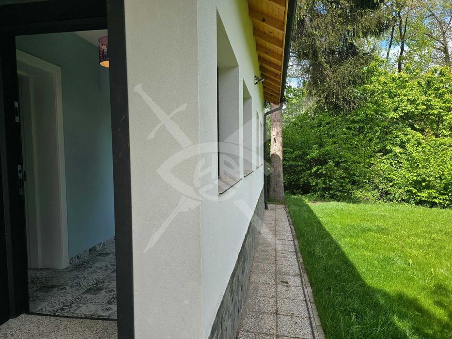 Продава се Къща в с. Драгичево, Област Перник - 320 кв.м за 834 €/кв.м - Снимка #21