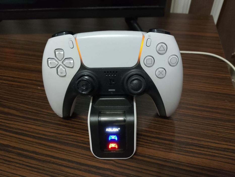 Statie încărcare controllere Playstation 5