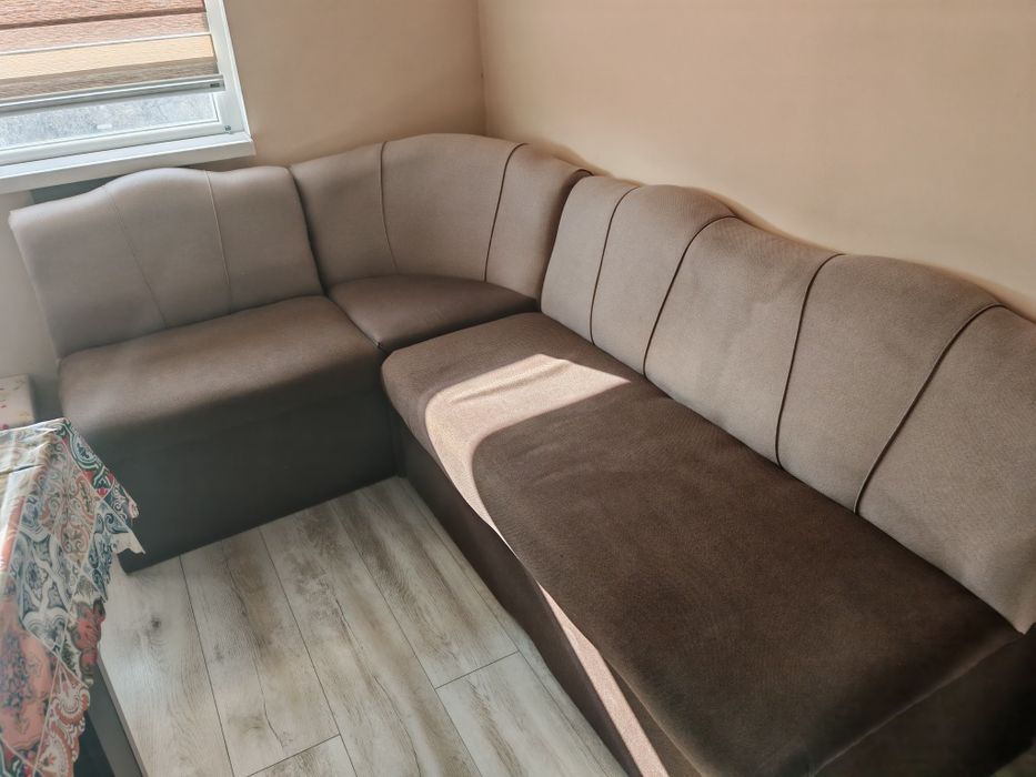 Кухненски ъглов диван