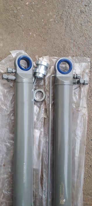 Цилиндр подъема кабины