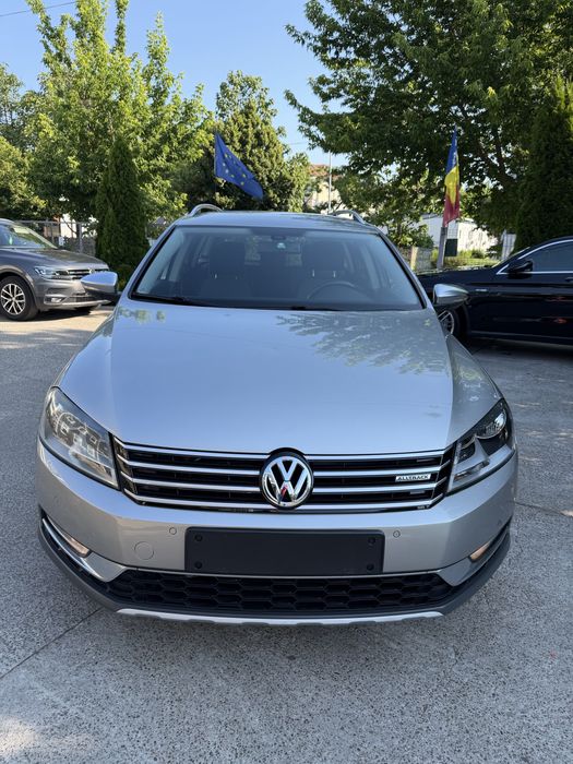 VOLKSWAGEN Passat Alltrack