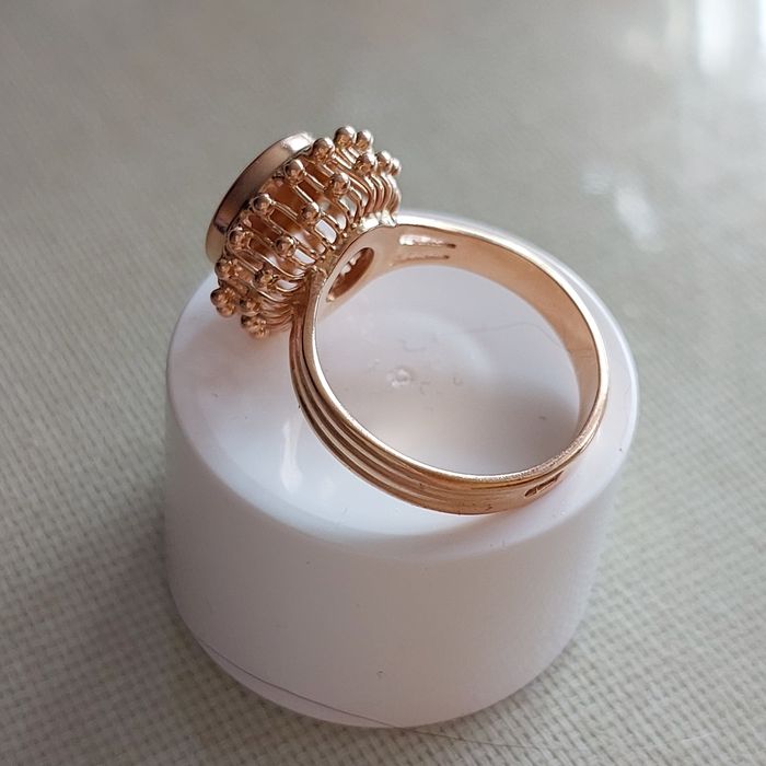 Золото СССР
Необычная модель
«СОРОКОНОЖКА»,