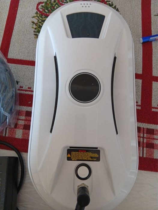 Робот для мытья окон.