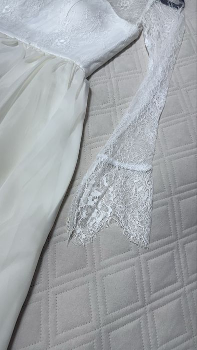 Продам белое платье