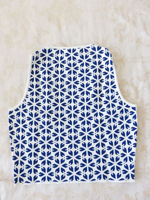 Къс топ Alexander McQueen, M - L, нов