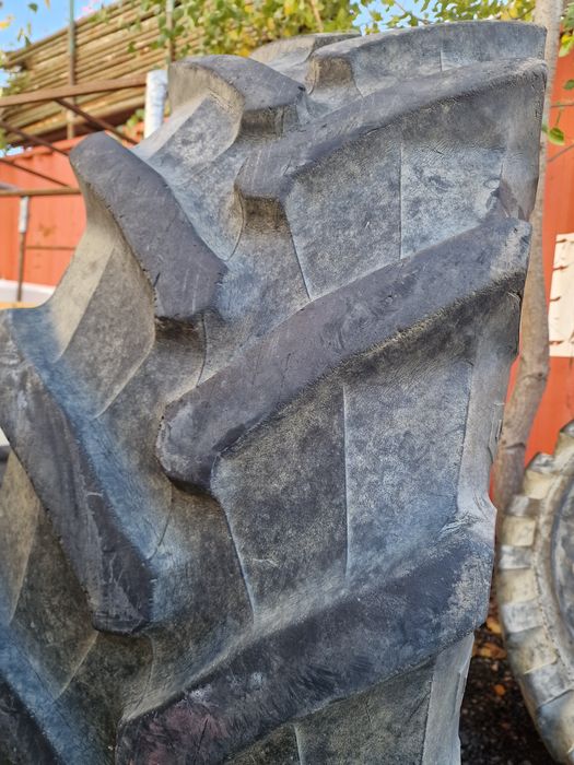 Anvelopă tractor 480/70R34 marca Pirelli