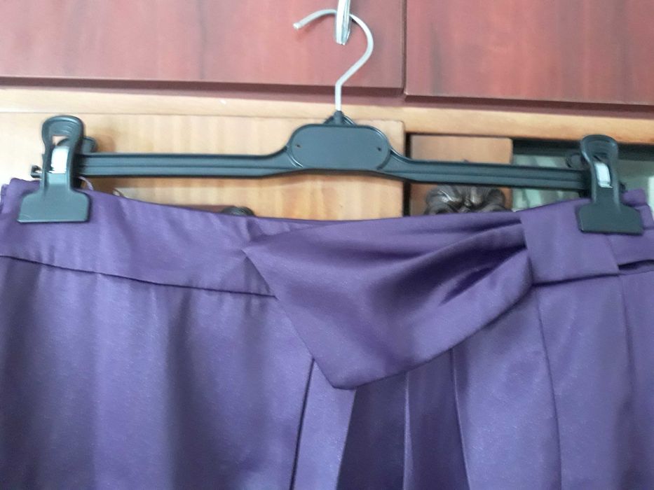 Fusta satin lucios culoare mov