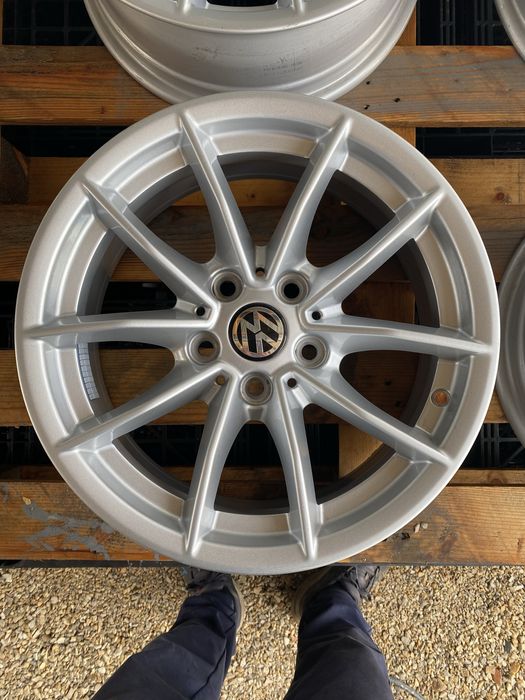 16 цола 5 х 112 мм Мерцедес , Ауди , Фоллсваген , Шкода , Сеат