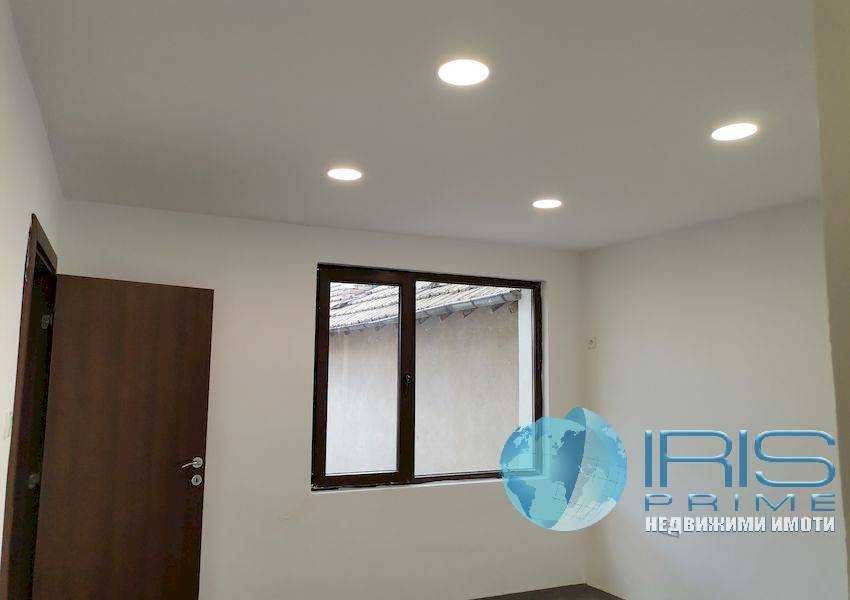 Продава се Къща в с. Осмар, Област Шумен - 226 кв.м за 553 €/кв.м - Снимка #5