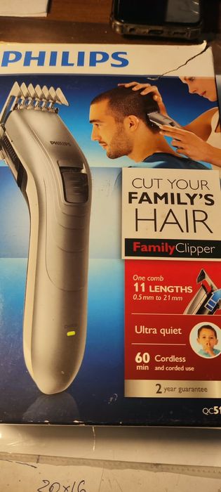 Срочно продам электробритву Philips