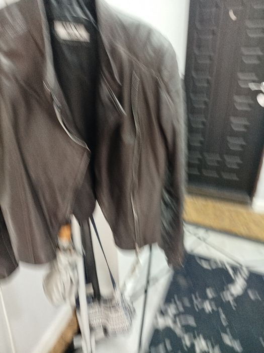 Продам кожаную куртку