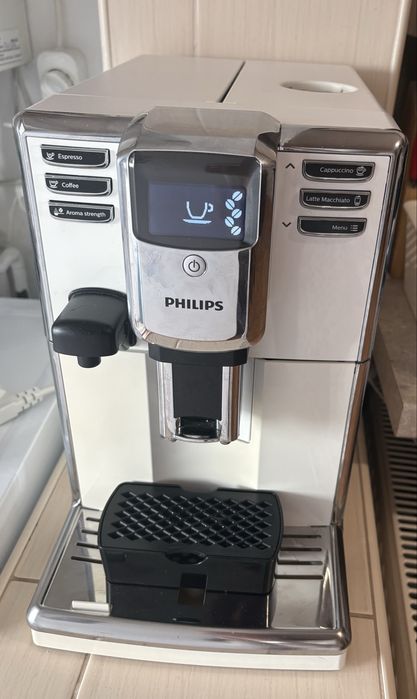 Espressor super-automat Philips EP5361/10 Seria 5000