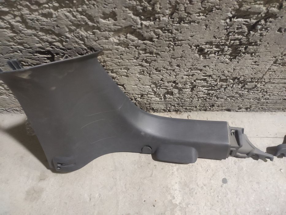 Стекла боковые на ларгус