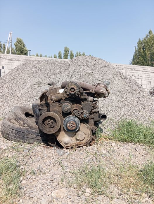 Ekskavator matori sotiladi Volvo matori 6 talik