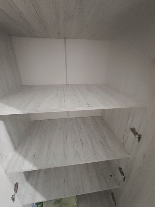 Срочно продается шкаф