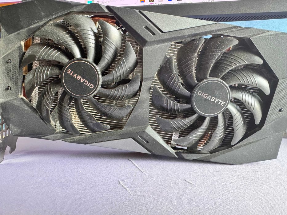 Placa video gtx 1660 super 8gb Gygabyte