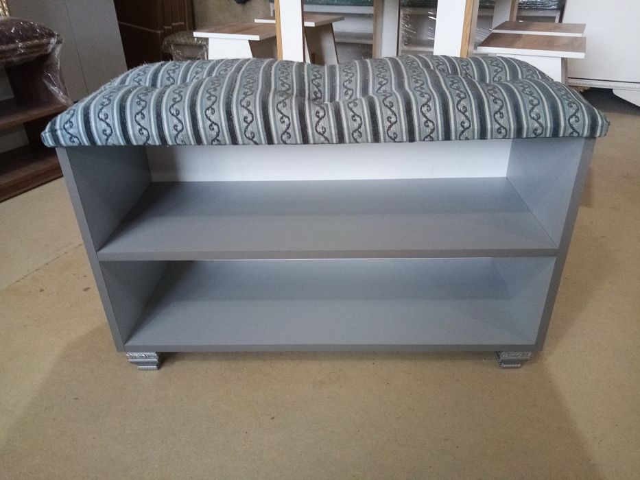 Продам новую обувницу.!