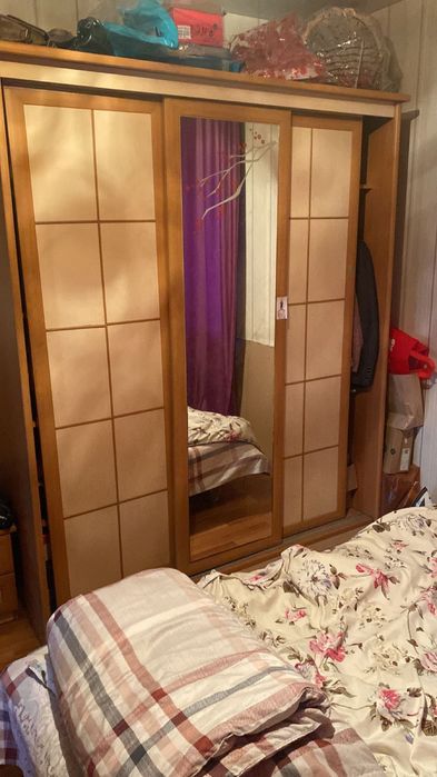 Продам спальный гарнитур в нормальном состоянии