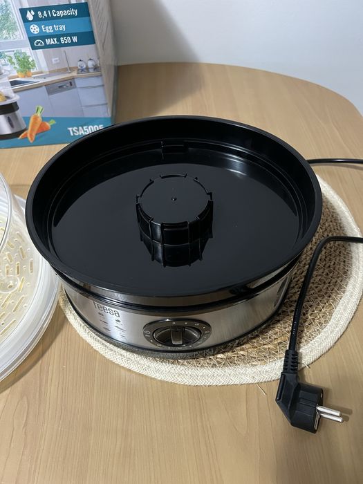 Aparat de gatit cu aburi