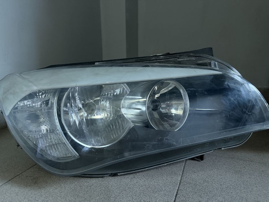 BMW X1 E84 Десен Халогенен Фар Valeo Оригинал