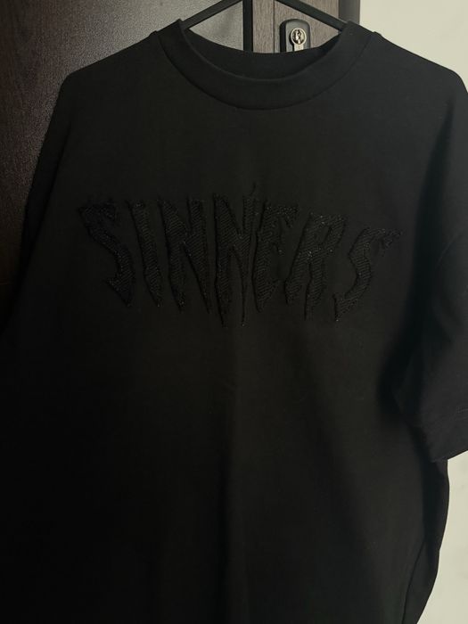 Дрехи The Sinners