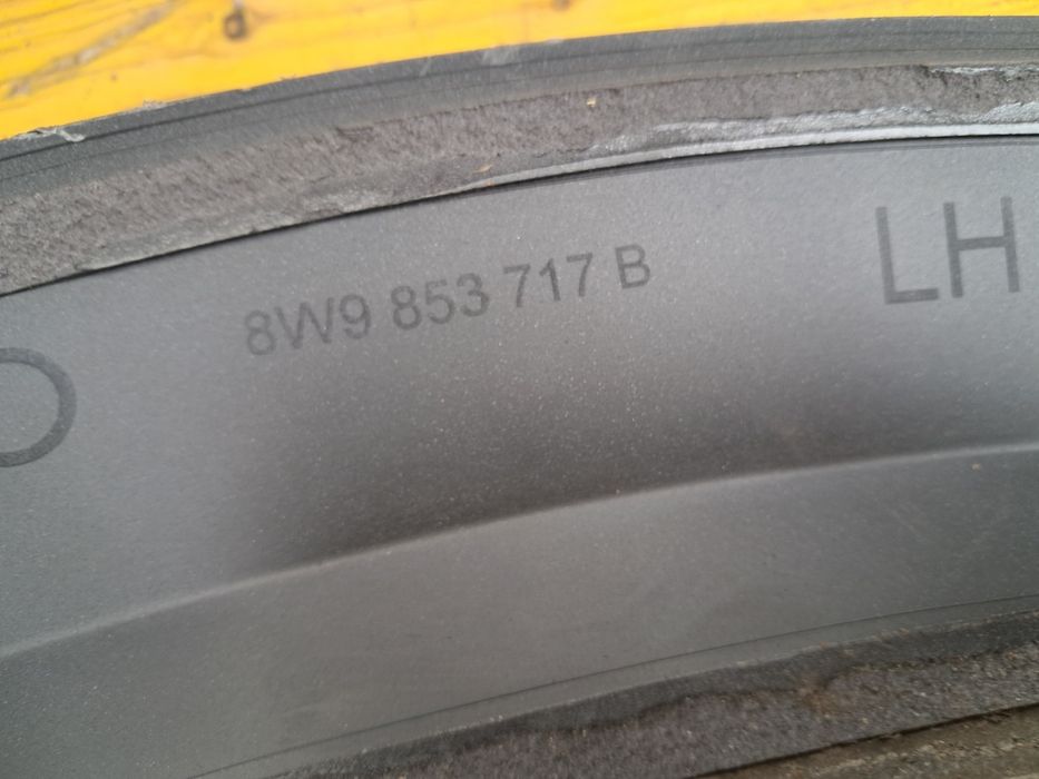 Лайсна калник Audi A4 B9 Allarad 8W9