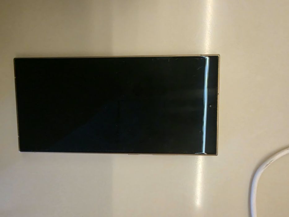 Samaung s 24 ultra. 512 gb