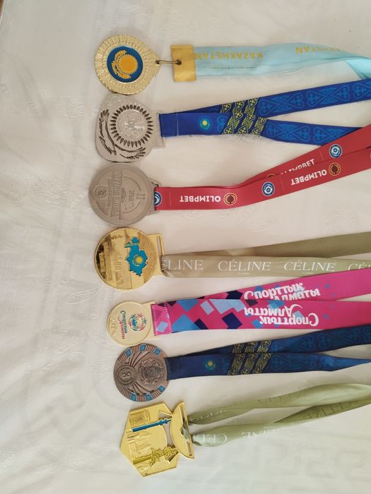 Сувенирные статуэтки