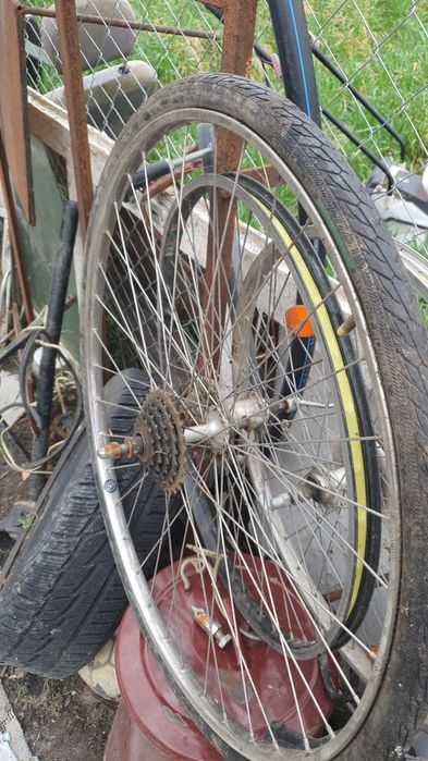 Vând drujba Husqvarna