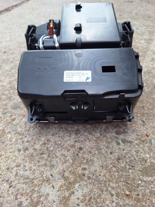 Compartiment sertar cu bricheta consola centrala mercedes  Glc X 253 C253