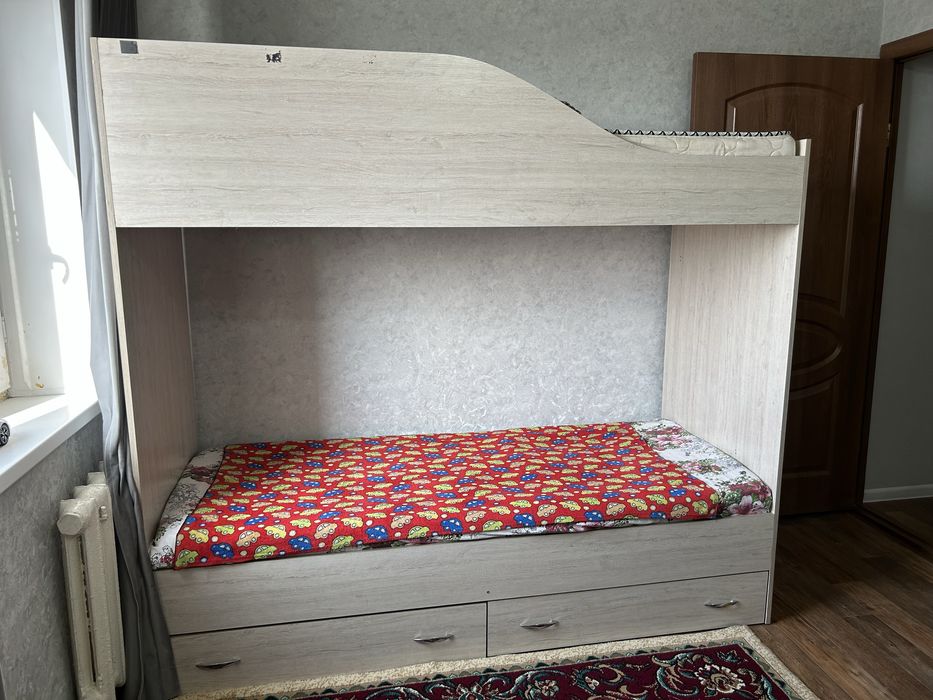 Кровать детская.