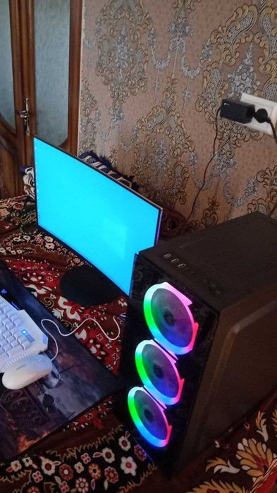 Настольные компьютеры