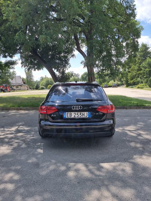 Audi A4 B8 S-Line 
INTERIOR PIELE/AL EURO 5  înmatriculat 2012  3️⃣9️⃣5️⃣0️⃣€
INTERIOR PIELE/ALCANTARA EURO 5  înmatriculat 2012  3️⃣9️⃣5️⃣0️⃣€