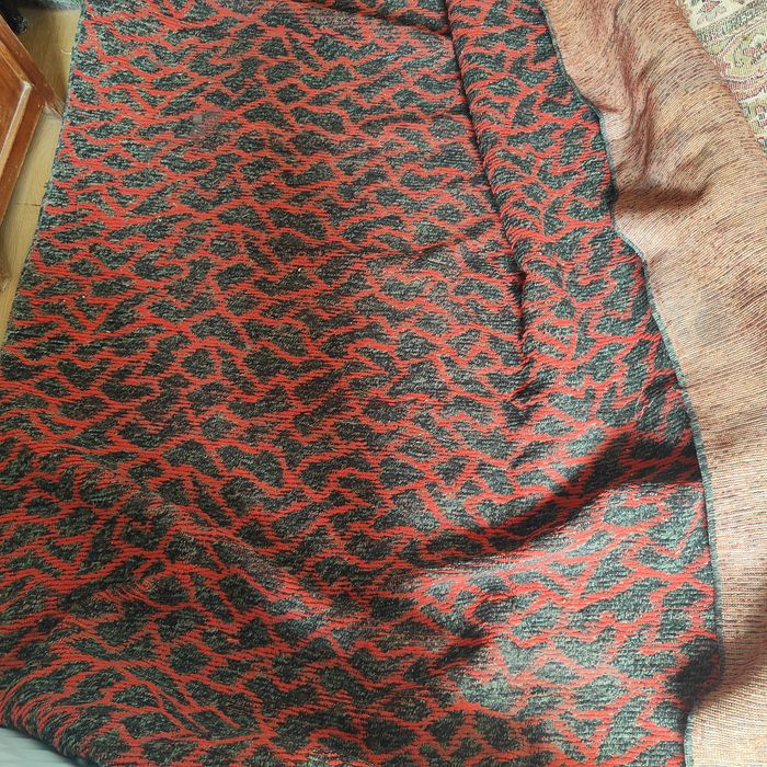 Ковер зелёный с красным