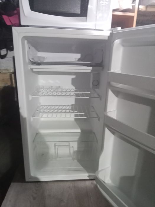 Продаю холодильник