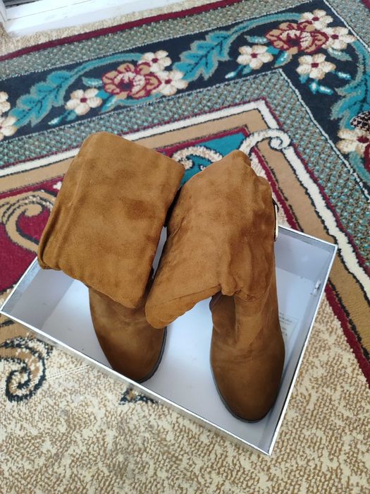 Женские сапожки 36 размер новый