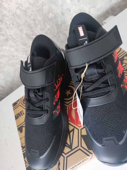 Новые кроссовки Adidas Spiderman