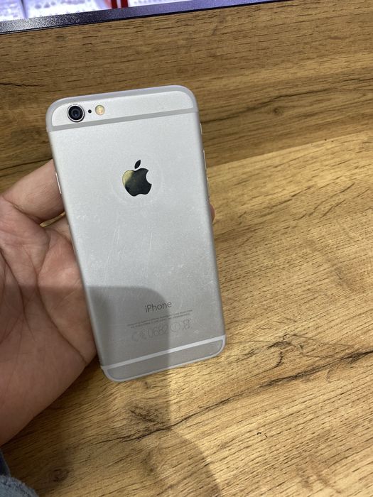 Продам айфон 6 все роботает