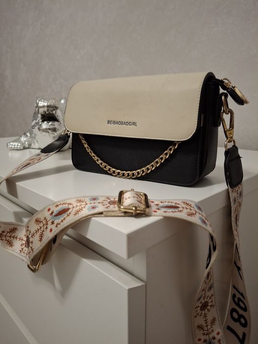 Продам сумку через плечо