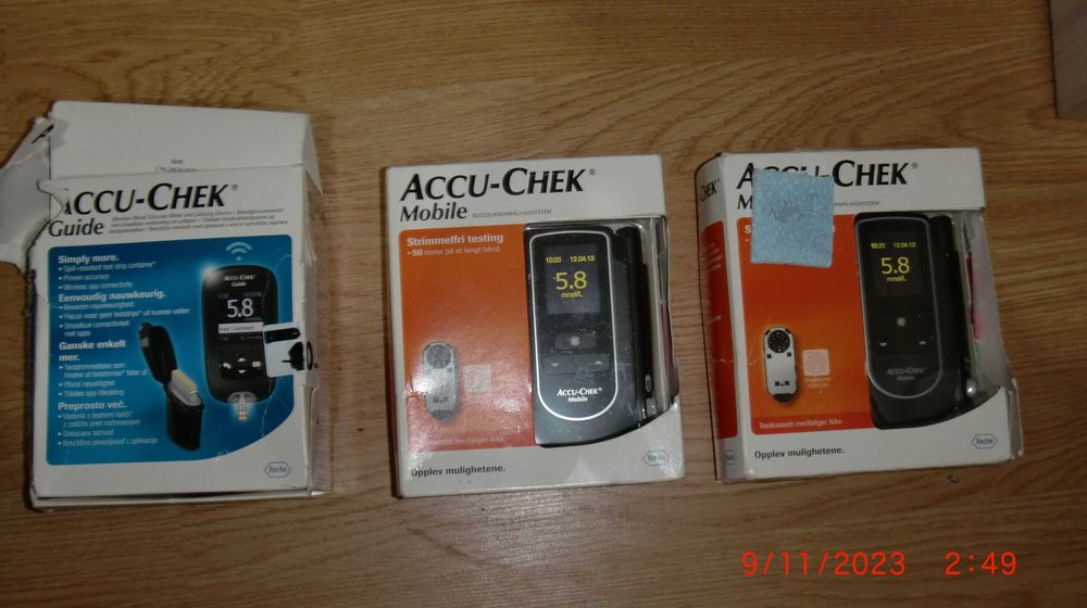 Глюкомери Accu chek