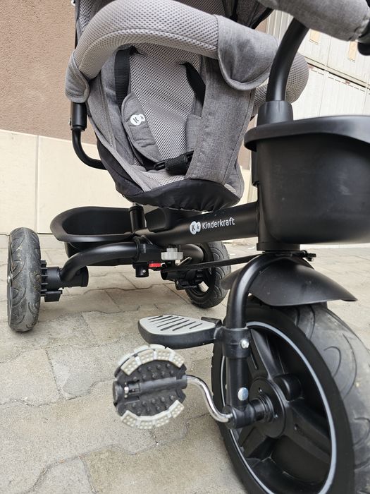 Kinderkraft триколка 5 в 1 Spinstep, сива
