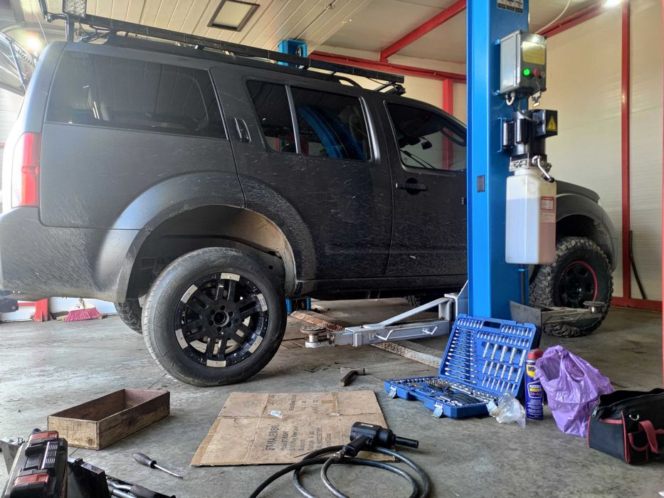 Jante Aliaj + Anvelope Vara 255/60R18 SUV 4x4 cu ET30 9J 6x114.3