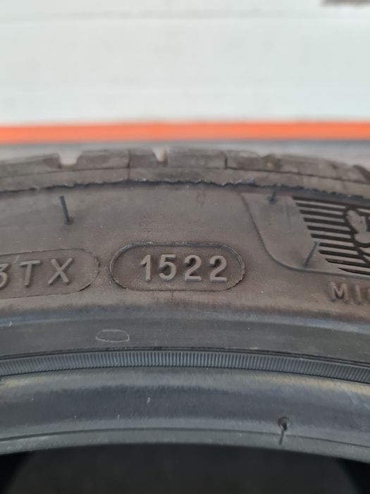 Летни гуми 2 броя MICHELIN PilotSport4 225 40 R18 дот 1522