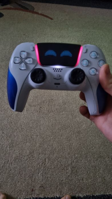 Vand controller PS5 Astro bot