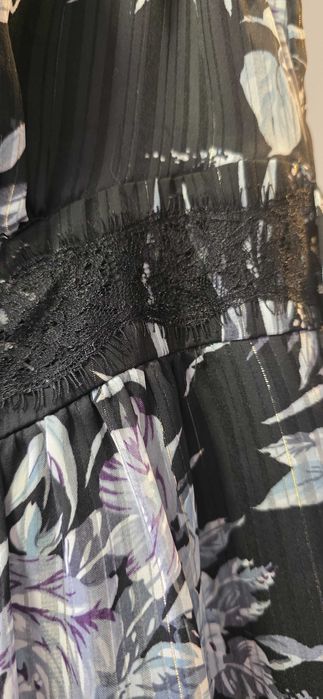 Рокля Oasis  размер 10 ,36