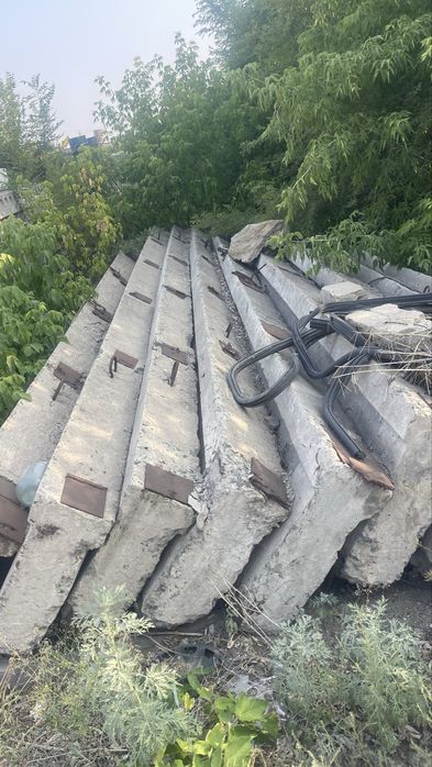 Продам ригеля ж/б 7,5 м