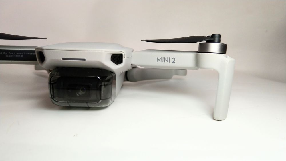 DJI Mini 2 квадрокоптер