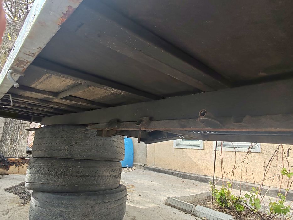 Продам  платформу на эвакуатор