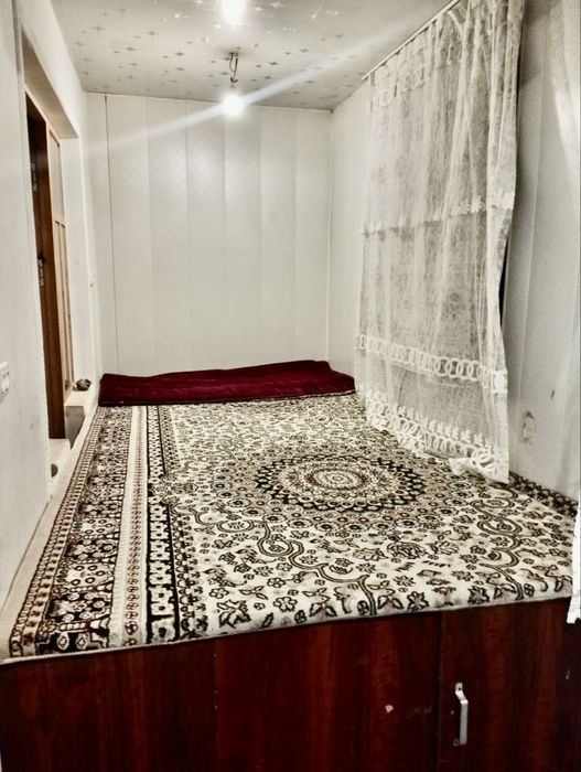 Продаётся 2 ком 10 мкр КАРВОН